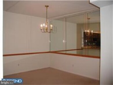 77 Oakridge Dr unit 77, Langhorne, PA 19047 - photo 3