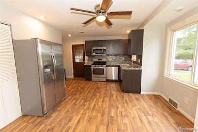 Kitchen & Dining Area