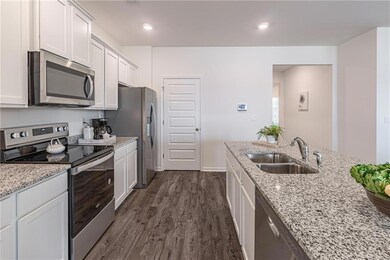Well designed kitchen layout makings cooking a bre