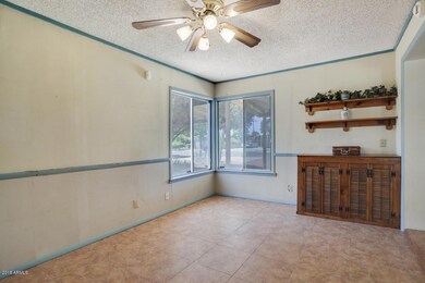 11815-North-113th-24