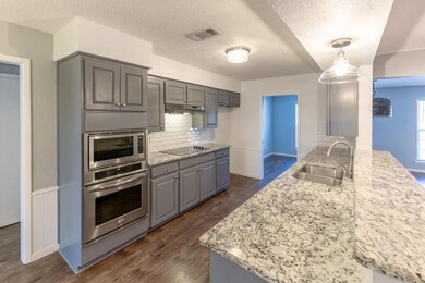 1013 Henson Dr, Hurst, TX 76053 - photo 7