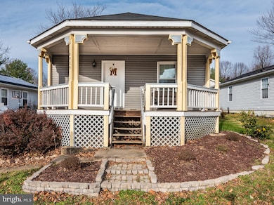 8929 Twelve Sons Ct, Jessup, MD 20794 - photo 3