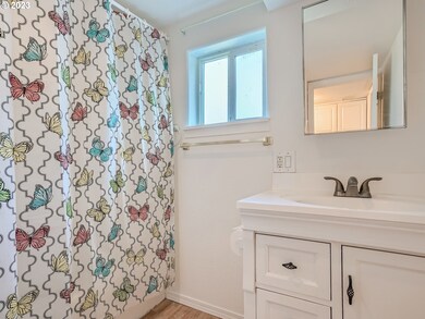 23421 S Highway 213 unit 48, Oregon City, OR 97045 - photo 7