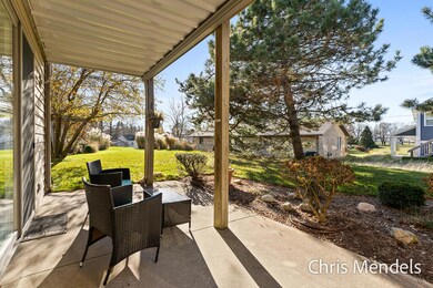 1387 W Harbour Towne Cir unit 231, Muskegon, MI 49441 - photo 7