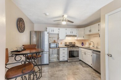 9 Kenmar Dr unit 15, Billerica, MA 01821 - photo 2