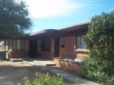 Milton 015