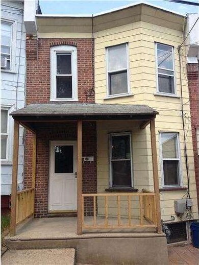 919 Lawrence Ave, Darby, PA 19023 - photo 3