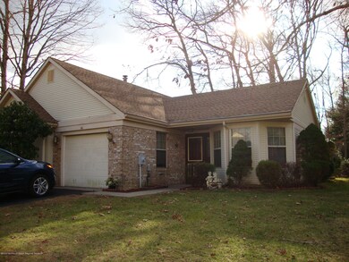 561 Petunia Lane 039