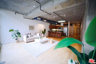Market Loft Condos unit 237, Los Angeles, CA 90015 - photo 5