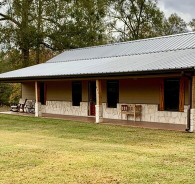 811 Blackburn Switch Rd, Lufkin, TX 75904 - photo 2