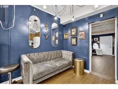 1104 SW Columbia St unit 1, Portland, OR 97201 - photo 6