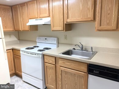 600 28 A & B Grant Rd, Folcroft, PA 19032 - photo 7