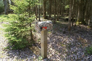 6 Decorative mailbox