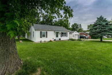 401 Nepute St, Maryville, IL 62062 - photo 2