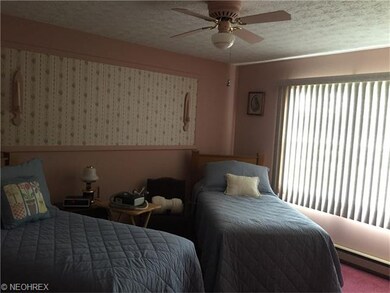 Bedroom 2, Second level