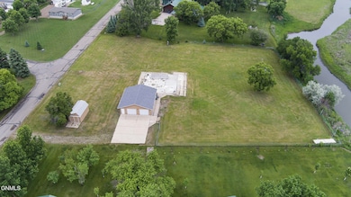 8900 Willow Rd N, Mandan, ND 58554 - photo 3