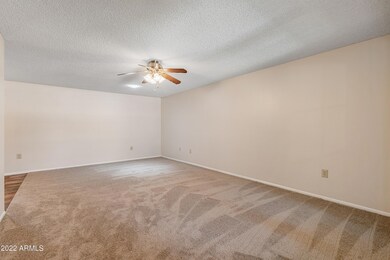 10525 W Granada Dr-11