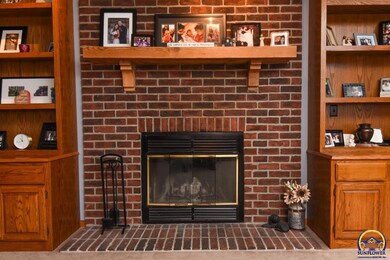 3768 SW Wood View Dr, Topeka, KS 66610 - photo 7