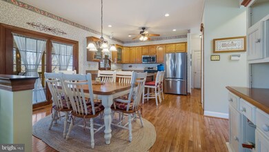 595 Saint Leonards Rd, Southampton, PA 18966 - photo 3