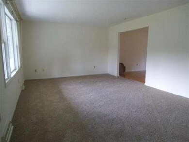 92 Chapin St, Ludlow, MA 01056 - photo 6