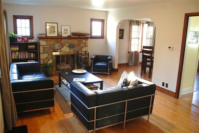 305 4th St, Waunakee, WI 53597 - photo 3