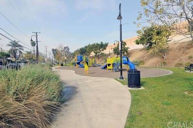 9214 Palm St unit 4, Bellflower, CA 90706 - photo 3