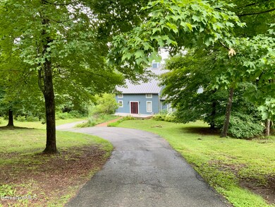 8 Lake View Rd, Great Barrington, MA 01230 - photo 2