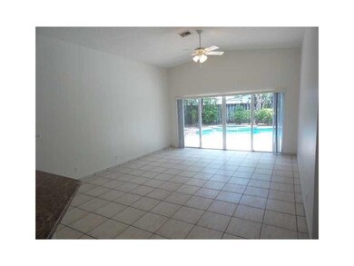 1414 E Harmony Lake Cir, Davie, FL 33324 - photo 7