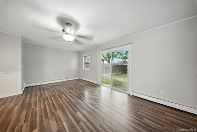 105 Sheffield Dr, Middletown, NY 10940 - photo 3