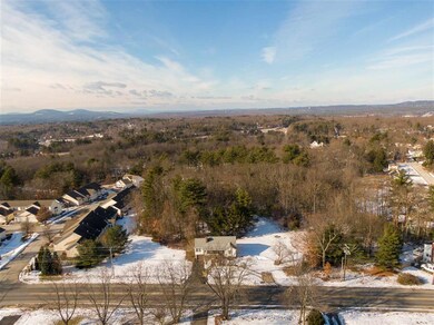 42 Mammoth Rd, Hooksett, NH 03106 - photo 4