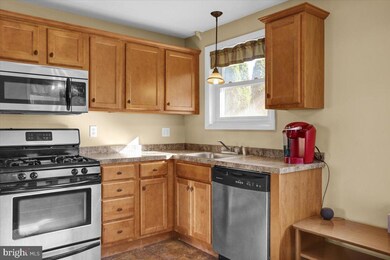 1392 New Holland Rd, Reading, PA 19607 - photo 5