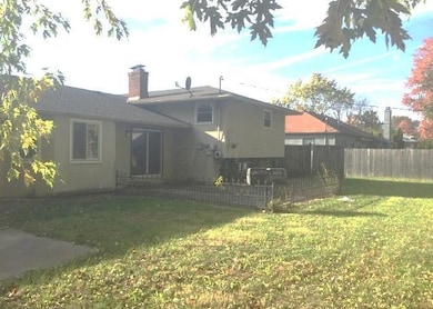 1072 Barberry Ln, Columbus, OH 43213 - photo 2