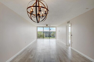 2561 Village Blvd unit 402, West Palm Beach, FL 33409 - photo 6