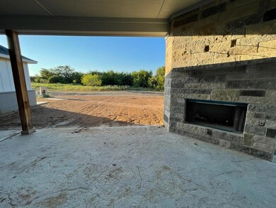 1088 Timber Hills Dr, Weatherford, TX 76087 - photo 3