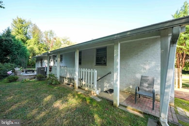 6809 Weaver Ave unit B, McLean, VA 22101 - photo 7