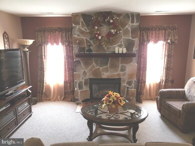 114 Lakebridge Dr, Woodbury, NJ 08096 - photo 4