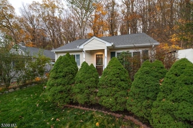 354 Skyline Lake Dr, Ringwood, NJ 07456 - photo 3