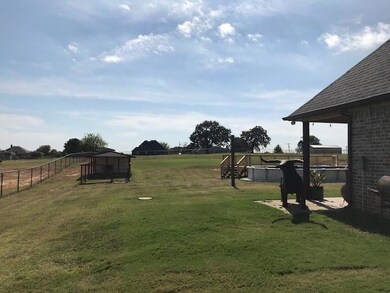 108 Cambree Ct, Springtown, TX 76082 - photo 4