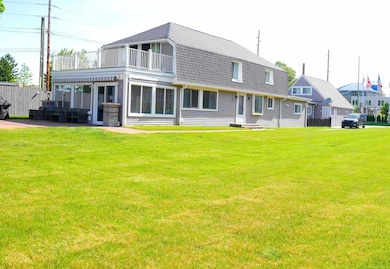 1704 Cass Lake Front Rd, Keego Harbor, MI 48320 - photo 6