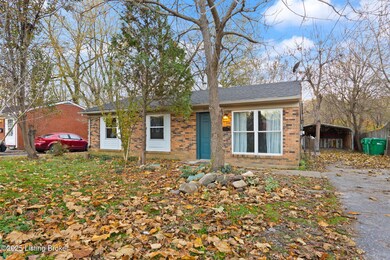 9818 Titan Dr, Louisville, KY 40229 - photo 5