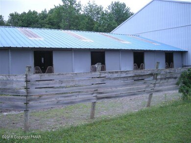 334 Greenview Dr, Chestnuthill Township, PA 18353 - photo 6