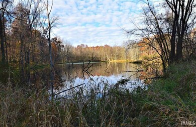 18507 Fogel Rd, Churubusco, IN 46723 - photo 3