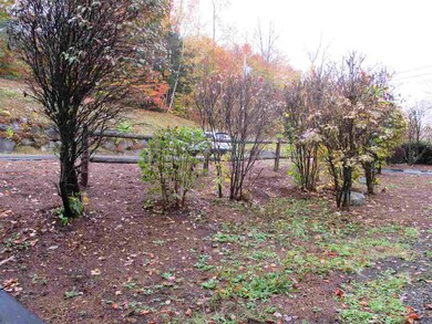 29 Hummingbird Rd unit 2, Lincoln, NH 03251 - photo 5