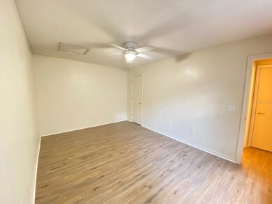 861 Orchid Dr unit B, Davenport, FL 33897 - photo 5