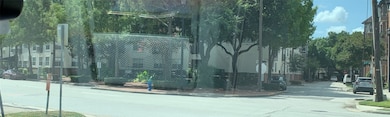 /vuew if street next to property.