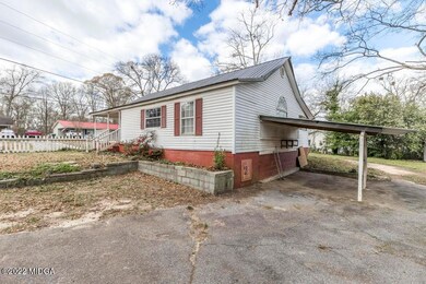 418 Main St 2