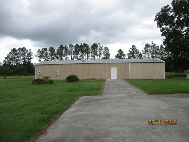 1377 Hutchinson Parrish Rd, Adel, GA 31620 - photo 6