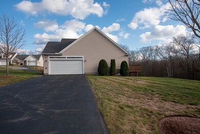 90 Quarry Rd unit 90, Whitinsville, MA 01588 - photo 3