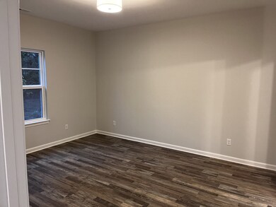 330 Hilltop Dr, Shelbyville, TN 37160 - photo 6