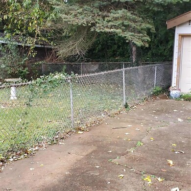 4036 Cora Ave, Saint Louis, MO 63115 - photo 5